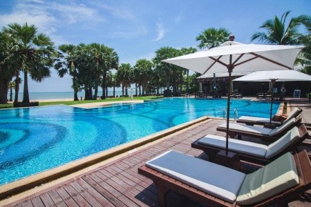 Thajsko Pattaya Ravindra Beach Resort & Spa 12 dňový pobyt Raňajky Letecky Letisko: Praha December 2026 (23/12/26- 3/01/26)