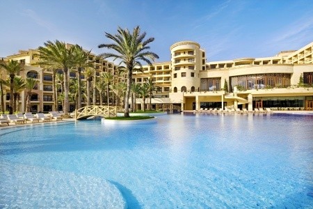 Mövenpick Resort & Marine Spa - 3