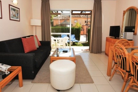 Ramada Hotel & Suites By Wyndham Costa Del Sol - 14