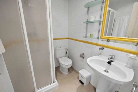 Ramada Hotel & Suites By Wyndham Costa Del Sol - 44