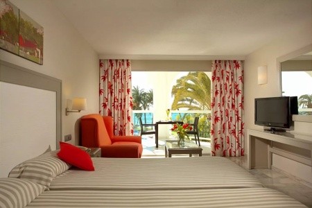 Španielsko Costa Del Sol Marinas De Nerja Beach & Spa 5 dňový pobyt All Inclusive Letecky Letisko: Pardubice September 2026 (28/09/26- 2/10/26)
