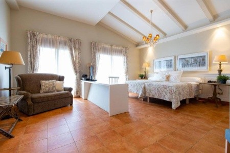 Španielsko Costa Blanca Los Angeles Denia 4 dňový pobyt Polpenzia Letecky Letisko: Praha July 2026 (29/07/26- 1/08/26)