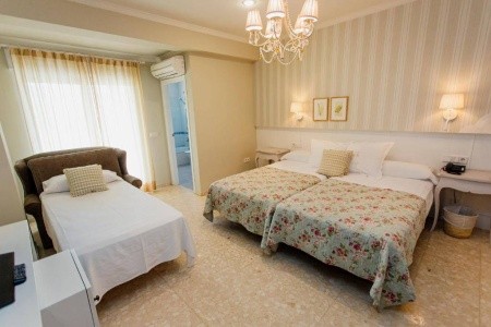 Španielsko Costa Blanca Los Angeles Denia 4 dňový pobyt Polpenzia Letecky Letisko: Praha July 2026 (29/07/26- 1/08/26)