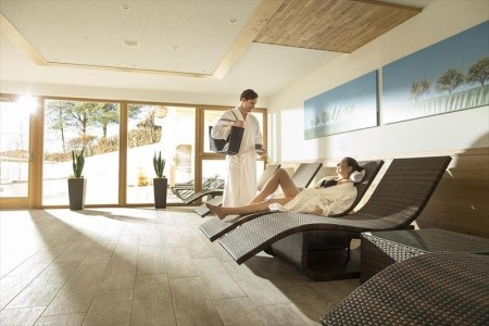 Rakúsko Štajersko Waldhof Muhr Hotel & Restaurant (Pöllau) 5 dňový pobyt Polpenzia Vlastná April 2027 (21/04/27-25/04/27)