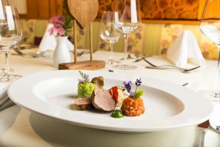Rakúsko Štajersko Waldhof Muhr Hotel & Restaurant (Pöllau) 5 dňový pobyt Polpenzia Vlastná April 2027 (21/04/27-25/04/27)