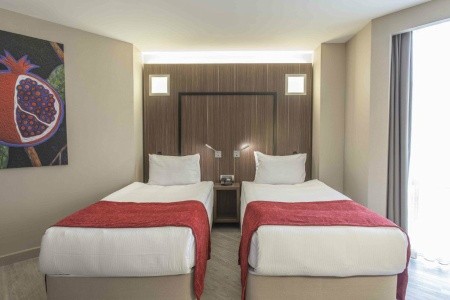 Ramada Encore