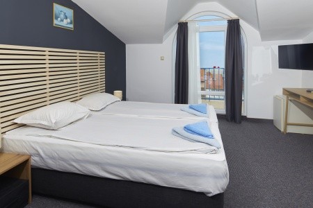 Bulharsko Ravda Elvira 10 dňový pobyt Light All inclusive Letecky Letisko: Praha June 2026 (25/06/26- 4/07/26)