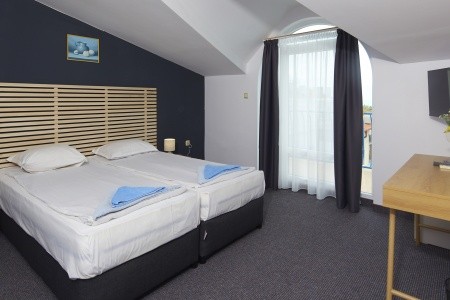 Bulharsko Ravda Elvira 10 dňový pobyt Light All inclusive Letecky Letisko: Praha June 2026 (25/06/26- 4/07/26)