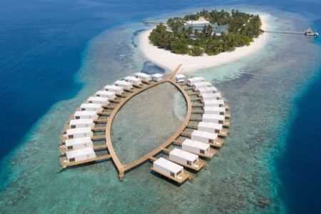 Sandies Bathala Island Resort