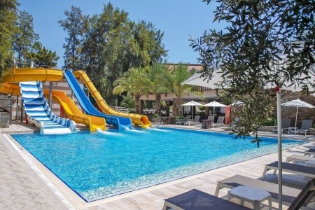 Turecko Alanya Quattro Family Club Dem 8 dňový pobyt Ultra All inclusive Letecky Letisko: Košice August 2026 ( 3/08/26-10/08/26)
