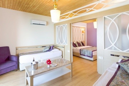 Turecko Alanya Quattro Family Club Dem 8 dňový pobyt Ultra All inclusive Letecky Letisko: Košice August 2026 ( 3/08/26-10/08/26)