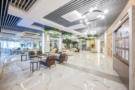 Turecko Alanya Quattro Family Club Dem 8 dňový pobyt Ultra All inclusive Letecky Letisko: Košice August 2026 ( 3/08/26-10/08/26)