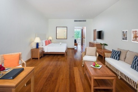 Le Meridien Khao Lak Resort & Spa