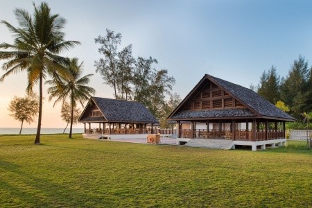 Le Meridien Khao Lak Resort & Spa