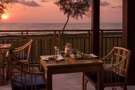Le Meridien Khao Lak Resort & Spa