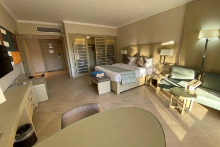 Egypt Sharm El Sheikh Cleopatra Luxury Resort Sharm Adults Only 14 dňový pobyt All Inclusive Letecky Letisko: Katovice April 2027 ( 4/04/27-17/04/27)