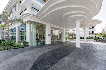 Thajsko Phuket Kora Beach Resort 7 dňový pobyt Raňajky Letecky Letisko: Praha December 2026 (13/12/26-19/12/26)