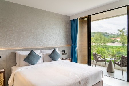 Thajsko Phuket Kora Beach Resort 7 dňový pobyt Raňajky Letecky Letisko: Praha December 2026 (13/12/26-19/12/26)