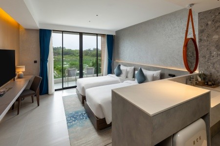 Thajsko Phuket Kora Beach Resort 7 dňový pobyt Raňajky Letecky Letisko: Praha December 2026 (13/12/26-19/12/26)