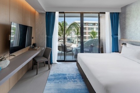 Thajsko Phuket Kora Beach Resort 7 dňový pobyt Raňajky Letecky Letisko: Praha December 2026 (13/12/26-19/12/26)