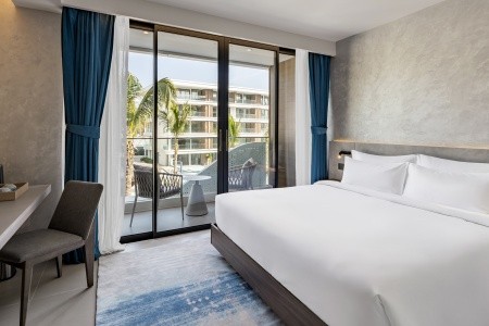 Thajsko Phuket Kora Beach Resort 7 dňový pobyt Raňajky Letecky Letisko: Praha December 2026 (13/12/26-19/12/26)