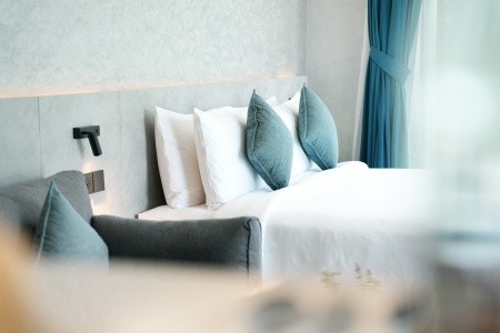 Thajsko Phuket Kora Beach Resort 7 dňový pobyt Raňajky Letecky Letisko: Praha December 2026 (13/12/26-19/12/26)