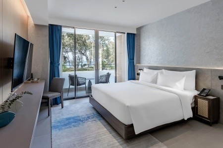 Thajsko Phuket Kora Beach Resort 7 dňový pobyt Raňajky Letecky Letisko: Praha December 2026 (13/12/26-19/12/26)