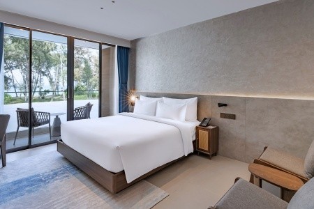 Thajsko Phuket Kora Beach Resort 7 dňový pobyt Raňajky Letecky Letisko: Praha December 2026 (13/12/26-19/12/26)