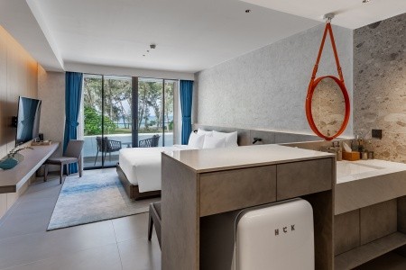Thajsko Phuket Kora Beach Resort 7 dňový pobyt Raňajky Letecky Letisko: Praha December 2026 (13/12/26-19/12/26)