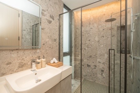 Thajsko Phuket Kora Beach Resort 7 dňový pobyt Raňajky Letecky Letisko: Praha December 2026 (13/12/26-19/12/26)