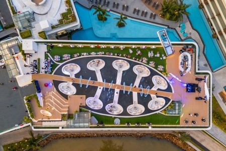 Thajsko Phuket Kora Beach Resort 7 dňový pobyt Raňajky Letecky Letisko: Praha December 2026 (13/12/26-19/12/26)