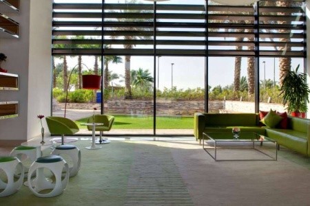 Spojené arabské emiráty Abu Dhabi Park Inn Abu Dhabi Yas Island 7 dňový pobyt Polpenzia Letecky Letisko: Praha June 2026 ( 3/06/26- 9/06/26)