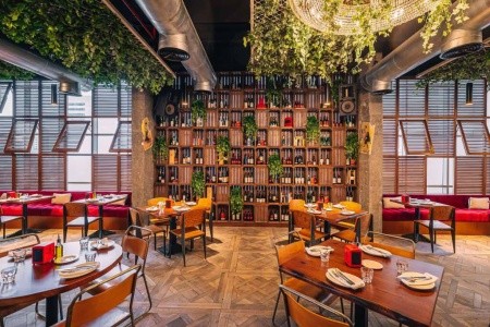 Spojené arabské emiráty Dubaj Tryp By Wyndham Dubai 5 dňový pobyt Raňajky Letecky Letisko: Praha November 2026 (21/11/26-25/11/26)
