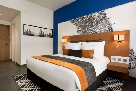 Spojené arabské emiráty Dubaj Tryp By Wyndham Dubai 5 dňový pobyt Raňajky Letecky Letisko: Praha November 2026 (21/11/26-25/11/26)