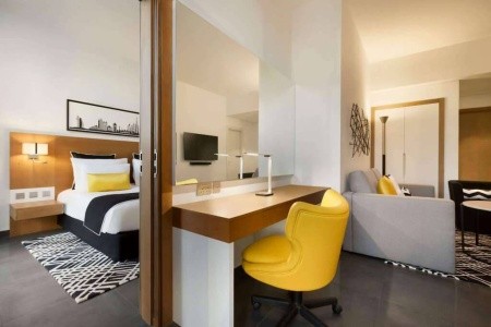 Spojené arabské emiráty Dubaj Tryp By Wyndham Dubai 5 dňový pobyt Raňajky Letecky Letisko: Praha November 2026 (21/11/26-25/11/26)
