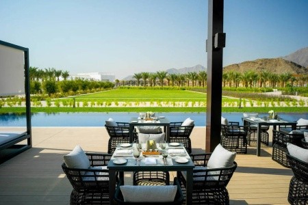 Spojené arabské emiráty Fujairah Intercontinental Fujairah Resort 8 dňový pobyt Raňajky Letecky Letisko: Praha January 2027 (13/01/27-20/01/27)
