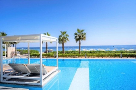 Spojené arabské emiráty Fujairah Intercontinental Fujairah Resort 8 dňový pobyt Raňajky Letecky Letisko: Praha January 2027 (13/01/27-20/01/27)