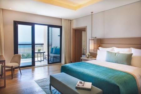 Spojené arabské emiráty Fujairah Intercontinental Fujairah Resort 8 dňový pobyt Raňajky Letecky Letisko: Praha January 2027 (13/01/27-20/01/27)