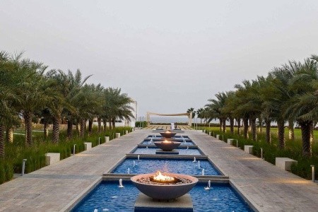 Spojené arabské emiráty Fujairah Intercontinental Fujairah Resort 8 dňový pobyt Raňajky Letecky Letisko: Praha January 2027 (13/01/27-20/01/27)