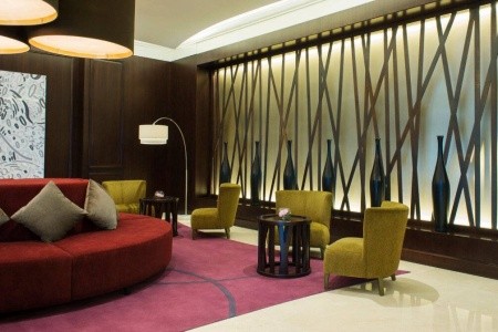 Spojené arabské emiráty Dubaj Le Meridien Mina Seyahi Beach Resort 6 dňový pobyt Polpenzia Letecky Letisko: Praha November 2026 ( 1/11/26- 6/11/26)