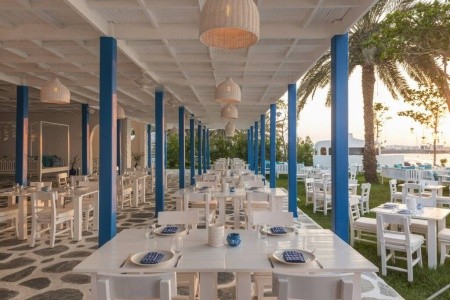 Spojené arabské emiráty Dubaj Le Meridien Mina Seyahi Beach Resort 6 dňový pobyt Polpenzia Letecky Letisko: Praha November 2026 ( 1/11/26- 6/11/26)