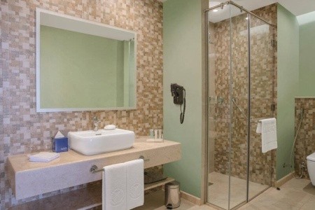 Spojené arabské emiráty Ras Al Khaimah The Cove Rotana Resort 8 dňový pobyt Polpenzia Letecky Letisko: Praha September 2026 (18/09/26-25/09/26)