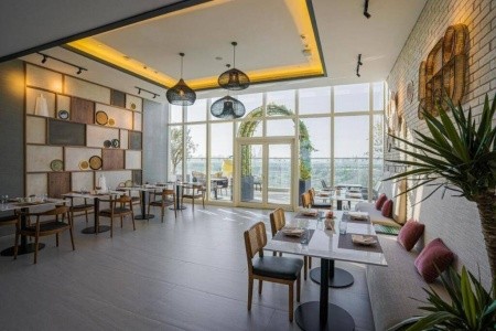 Mövenpick Jumeirah Village Triangle - 12