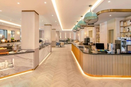 Spojené arabské emiráty Abu Dhabi Sheraton Abu Dhabi Hotel & Resort 8 dňový pobyt All Inclusive Letecky Letisko: Praha October 2026 (23/10/26-30/10/26)