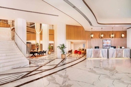 Spojené arabské emiráty Abu Dhabi Sheraton Abu Dhabi Hotel & Resort 8 dňový pobyt All Inclusive Letecky Letisko: Praha October 2026 (23/10/26-30/10/26)