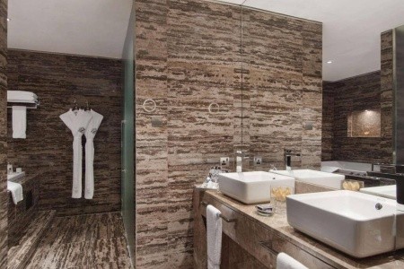 Spojené arabské emiráty Abu Dhabi Fairmont Bab Al Bahr 7 dňový pobyt Raňajky Letecky Letisko: Praha July 2026 (20/07/26-26/07/26)