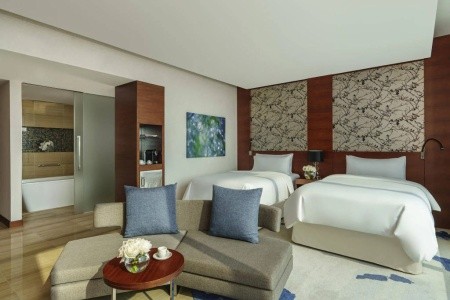Spojené arabské emiráty Abu Dhabi Fairmont Bab Al Bahr 7 dňový pobyt Raňajky Letecky Letisko: Praha July 2026 (20/07/26-26/07/26)