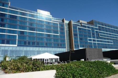 Spojené arabské emiráty Abu Dhabi Fairmont Bab Al Bahr 7 dňový pobyt Raňajky Letecky Letisko: Praha July 2026 (20/07/26-26/07/26)