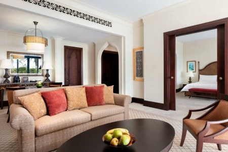 Spojené arabské emiráty Abu Dhabi Shangri-La Hotel Qaryat Al Beri 7 dňový pobyt Raňajky Letecky Letisko: Praha October 2026 ( 1/10/26- 7/10/26)