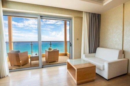 Grécko Karpathos Konstantinos Palace 13 dňový pobyt Polpenzia Letecky Letisko: Viedeň August 2026 (13/08/26-25/08/26)